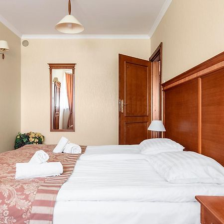 Hotel Stodolka Cminsk Eksteriør bilde