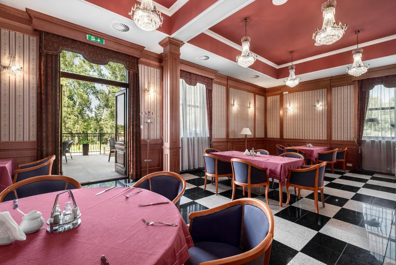 Hotel Stodolka Cminsk Eksteriør bilde