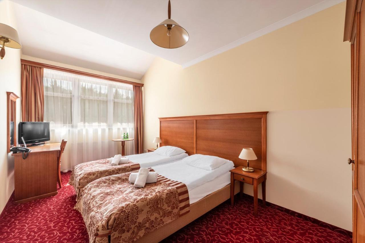 Hotel Stodolka Cminsk Eksteriør bilde