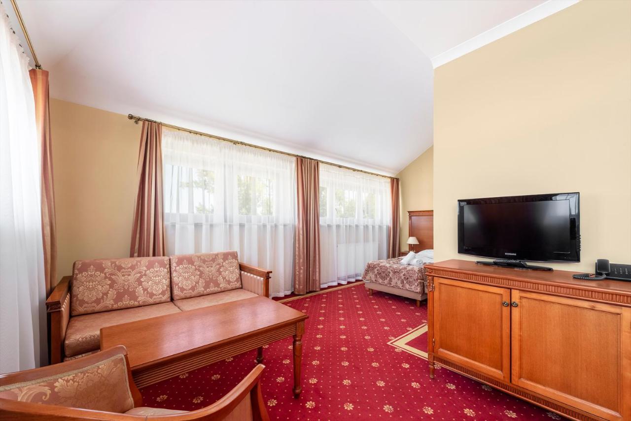 Hotel Stodolka Cminsk Eksteriør bilde